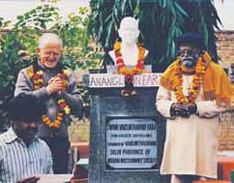 Trent'anni di impegno e testimonianza - Una storia nata da un viaggio, cresciuta nella fede