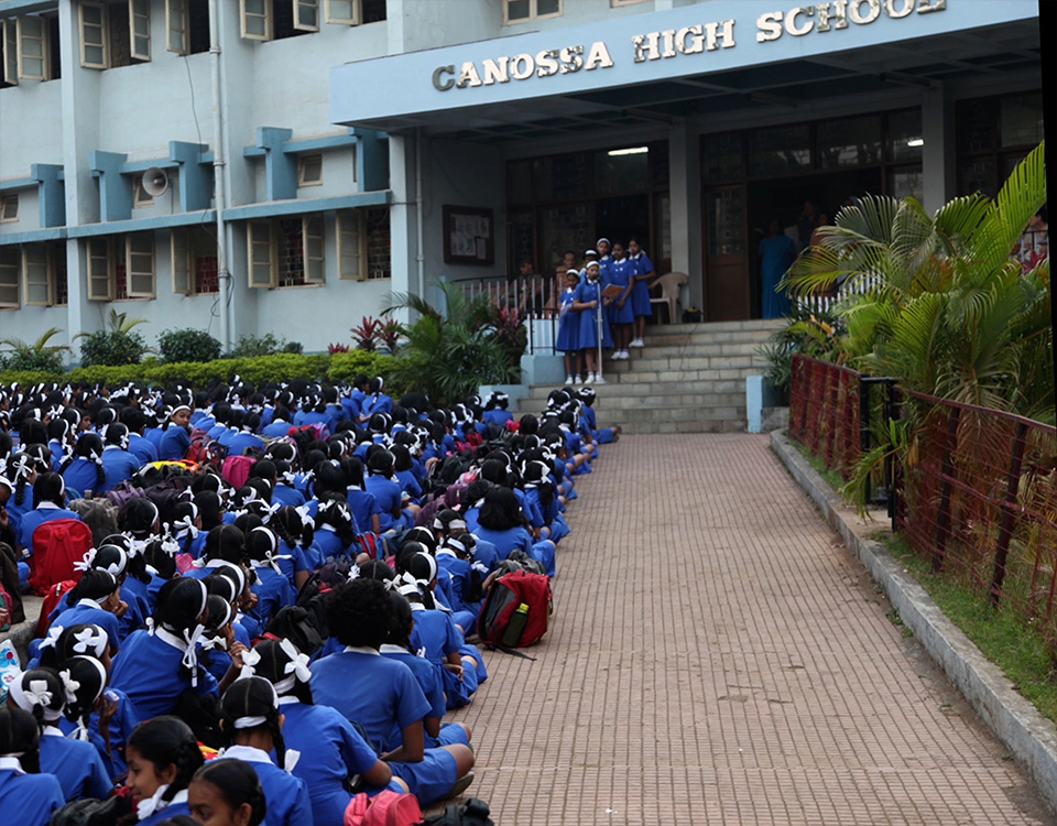 L'aiuto che continua ogni giorno - Scuole, orfanotrofi e sostegno per i più fragili