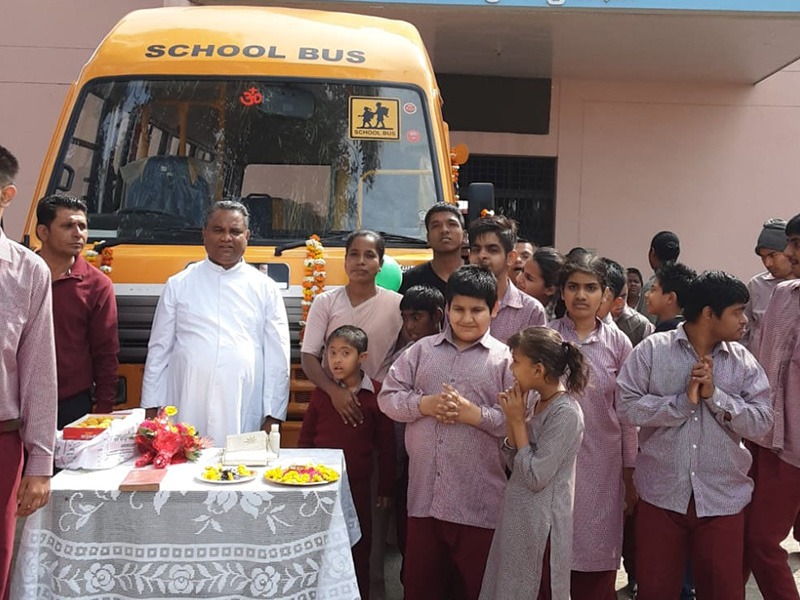 IMS-progetto-Kurukshetra-Minibus-Centro-disabili